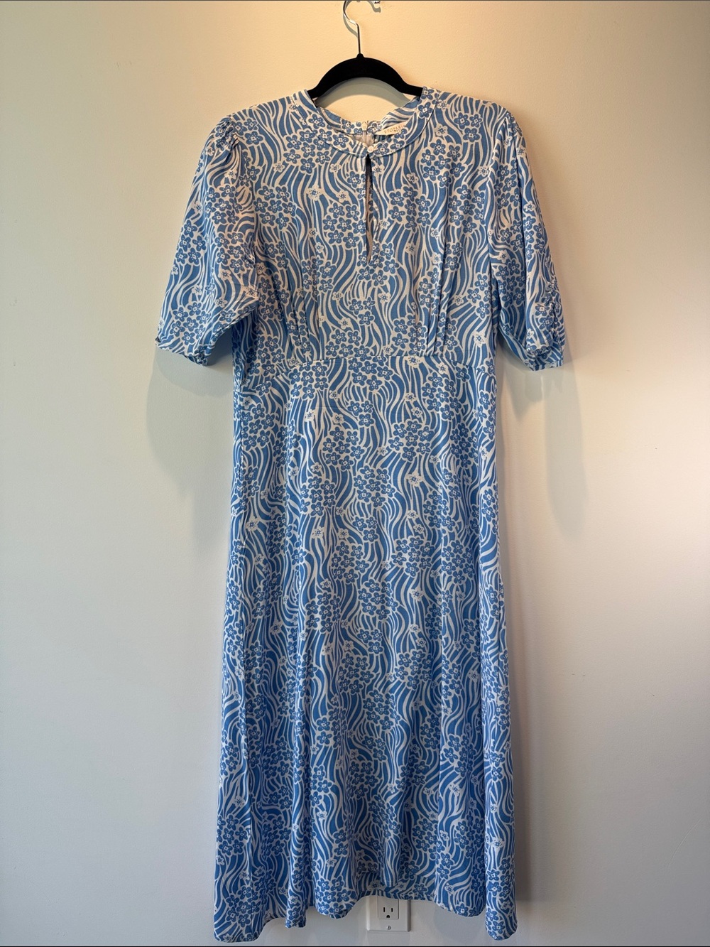 Light Blue Floral Midi Dress with Short Sleeves